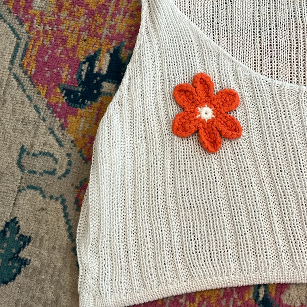 PrettyLittleThing White Knit Top - Picture 3 of 5